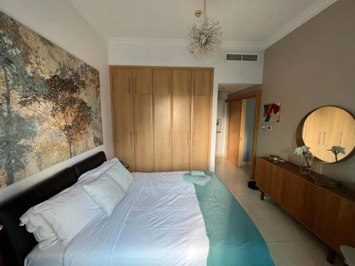 Апартаменты Fabolous Vacation Home In Dubai Marina ОАЭ